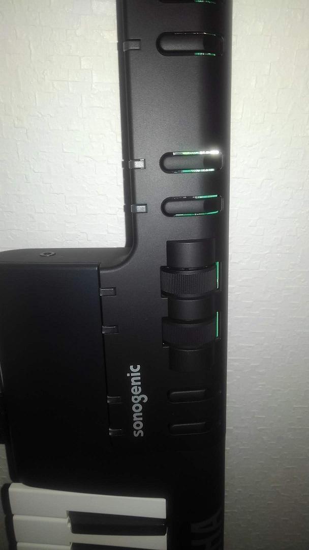 Emotionsのサムネイル